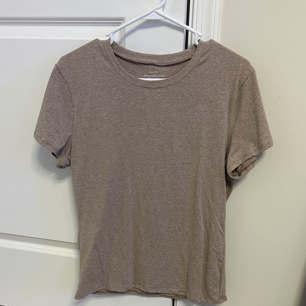 Abercrombie & Fitch Brown Short Sleeve Tee